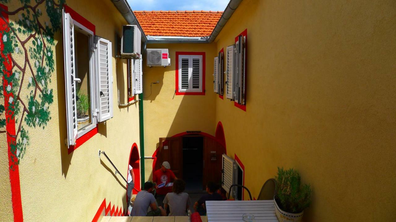 The Mellow Monkey Hostel Zadar Eksteriør billede